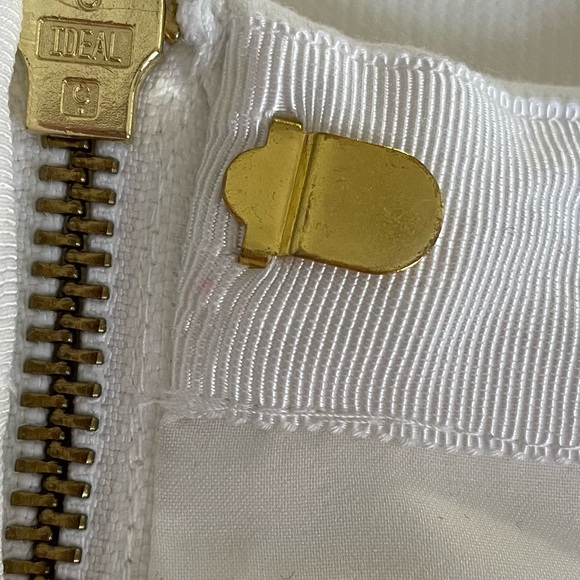 Talbots Zip-Front Cream Pencil Skirt - size 4 petite - Picture 6 of 6